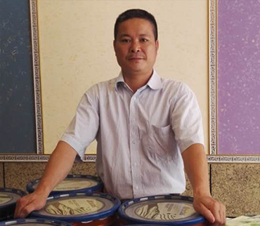广西南宁365bet软件_365500_365bet进入官网大师漆涂料加盟商韦总